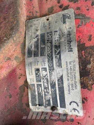 CASE WX 95 Ekskavatori uz riteņiem