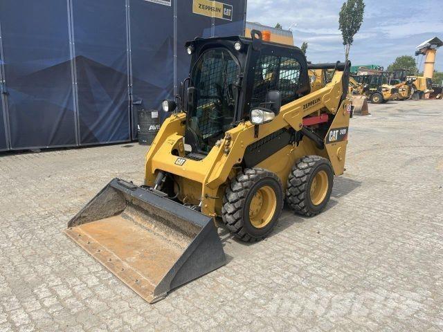 CAT 242D Būvniecība- Citi