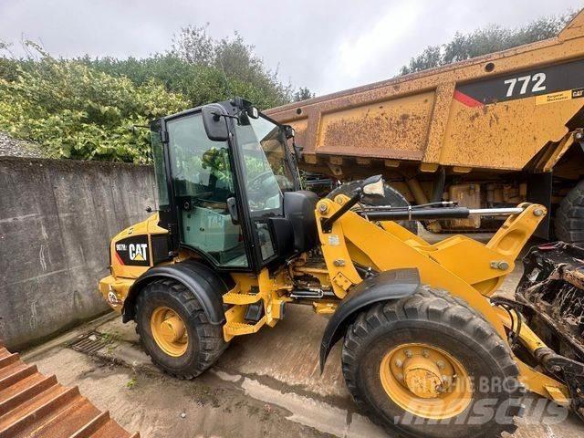 CAT 907 H2 Iekrāvēji uz riteņiem