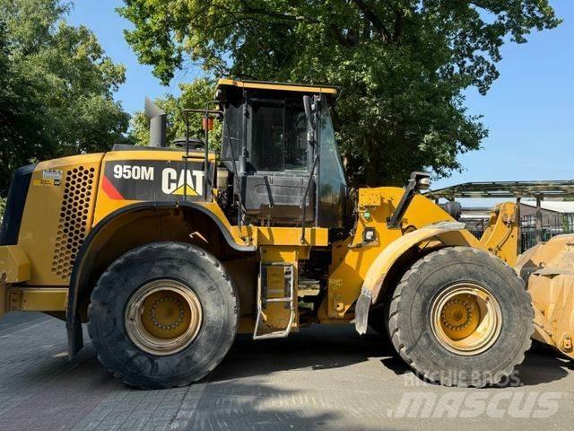 CAT 950 M Iekrāvēji uz riteņiem