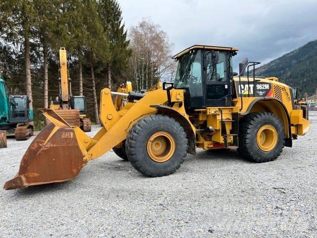 CAT 962M Steering Iekrāvēji uz riteņiem