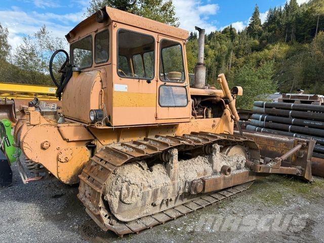 CAT D6C Kāpurķēžu buldozeri