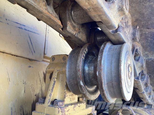 CAT D6T XL Būvniecība- Citi