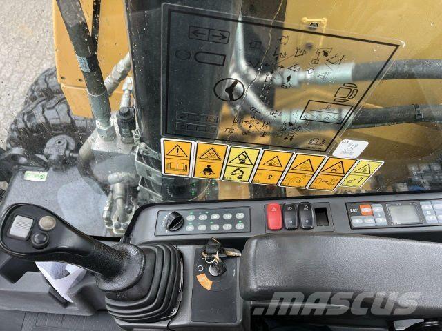 CAT M320F Būvniecība- Citi
