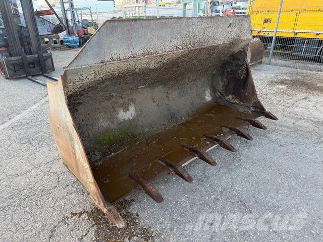  DIV. SCHAUFEL Iekrāvēji uz riteņiem