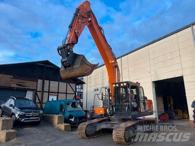 Doosan DX 225 LC-5 Kāpurķēžu ekskavatori