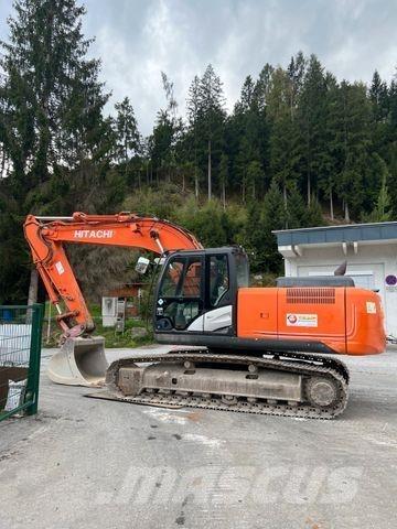 Hitachi ZX210LC-5 Kāpurķēžu ekskavatori