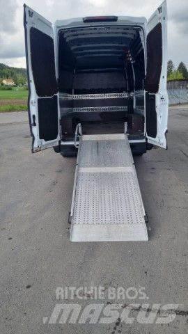 Iveco 35-170 Preču pārvadāšanas furgoni