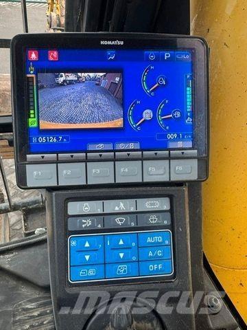 Komatsu PC210LC11 Kāpurķēžu ekskavatori