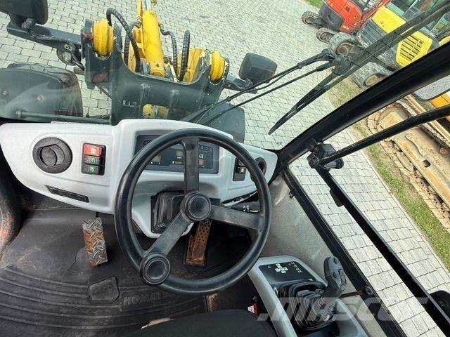 Komatsu WA70-5 Iekrāvēji uz riteņiem