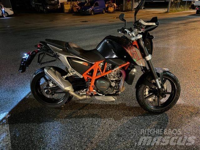 KTM 690 DUKE Citi