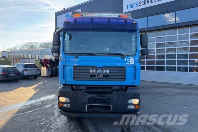 MAN TGA 26.440 6x2 Tents