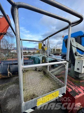 Manitou 120 AE Strēles pacēlāji