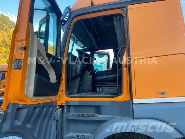 Mercedes-Benz 2542 Šasija ar kabīni