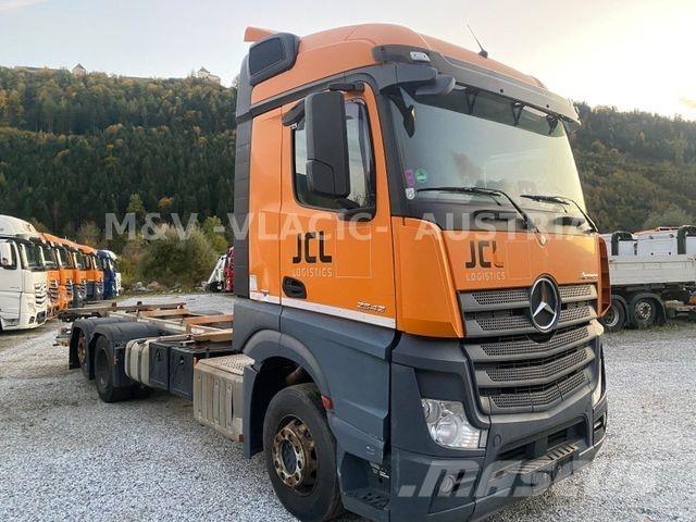 Mercedes-Benz 2542 Šasija ar kabīni