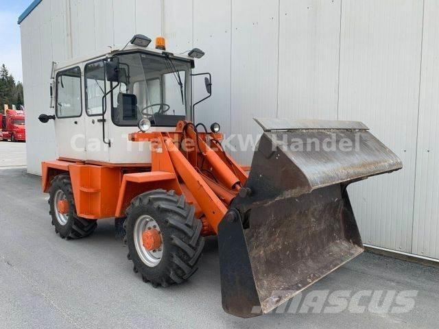 Schaeff SKB 902 Ekskavatori-iekrāvēji