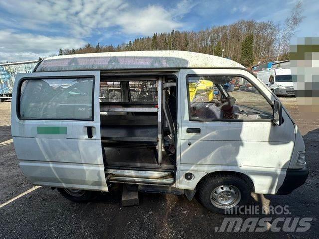Suzuki SU Preču pārvadāšanas furgoni