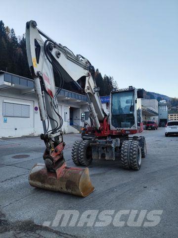 Takeuchi TB295W Ekskavatori uz riteņiem