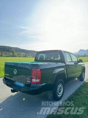 Volkswagen Amarok Vieglais kravas automobilis/izkraušana no sāniem