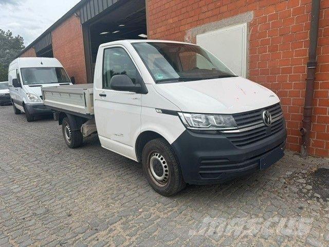 Volkswagen T6 Vieglais kravas automobilis/izkraušana no sāniem