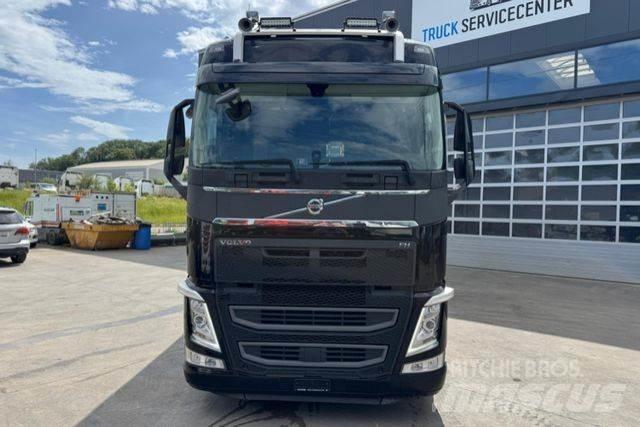 Volvo FH-540 6x2 Tents