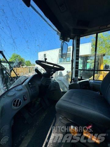 Volvo L 90 F Iekrāvēji uz riteņiem