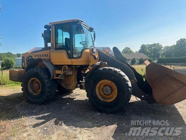 Volvo L 90 F Iekrāvēji uz riteņiem