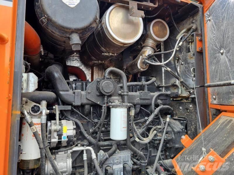 Doosan DL300 Iekrāvēji uz riteņiem
