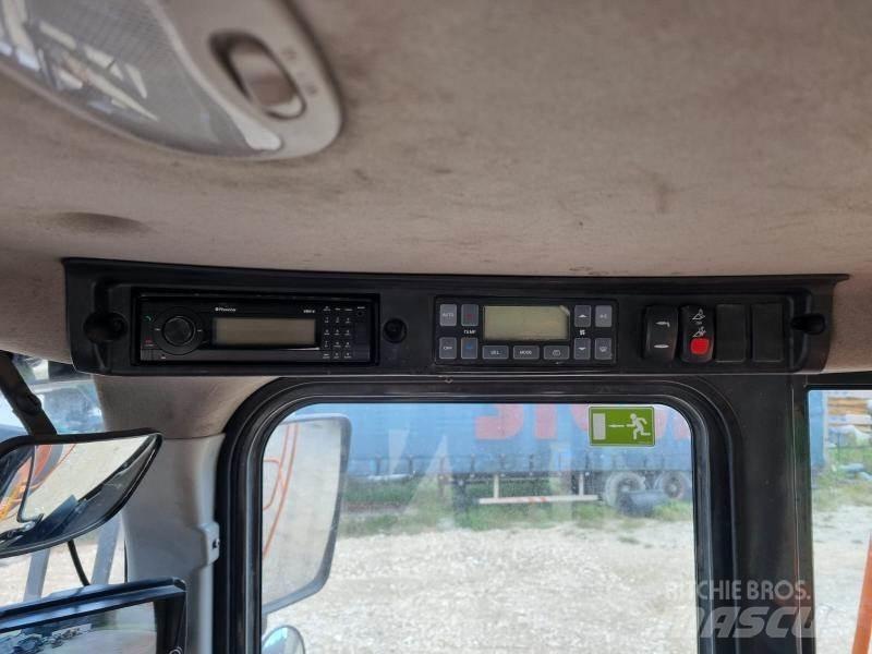 Doosan DL300 Iekrāvēji uz riteņiem