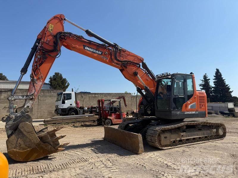 Doosan DX235LCR Kāpurķēžu ekskavatori
