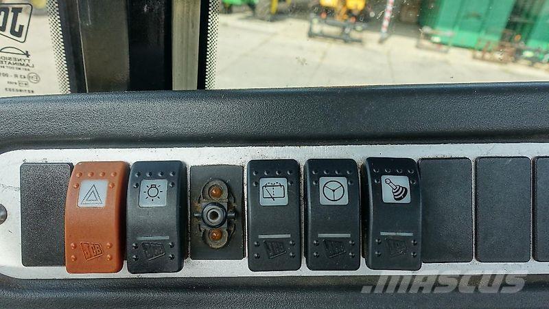 JCB 426 Iekrāvēji uz riteņiem