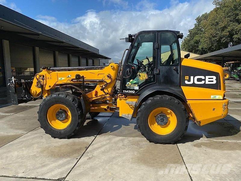 JCB TM 320 Teleskopiskie manipulatori