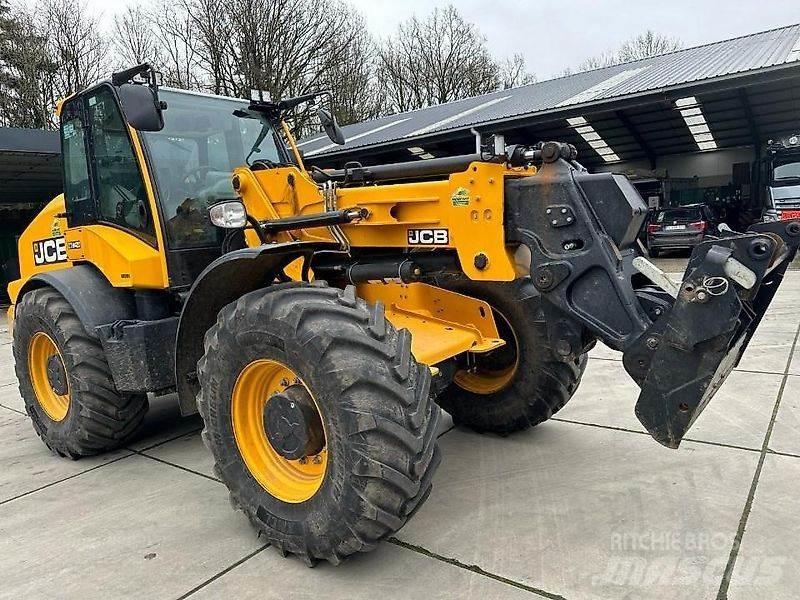 JCB TM 420 Teleskopiskie manipulatori