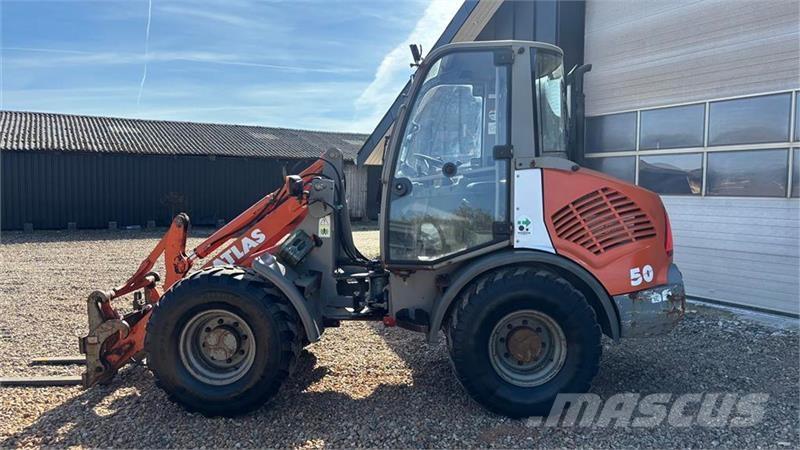 Atlas 50 Iekrāvēji uz riteņiem