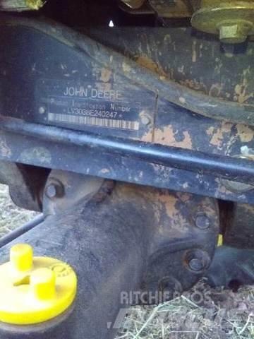 John Deere 3038E Būvniecība- Citi