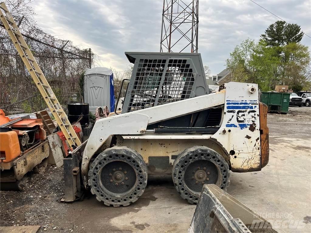 Bobcat 763 Lietoti riteņu kompaktiekrāvēji