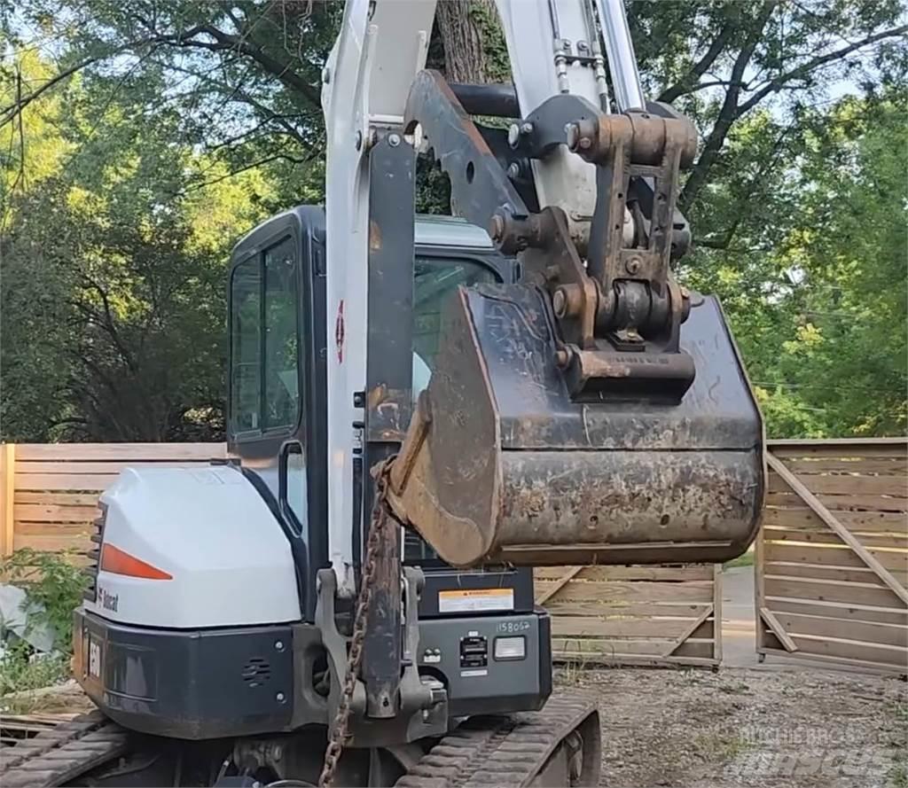 Bobcat E50 Kāpurķēžu ekskavatori