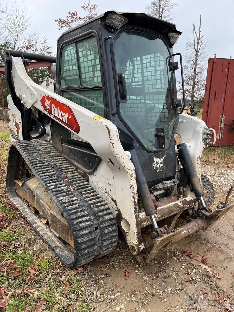 Bobcat T76 Lietoti riteņu kompaktiekrāvēji