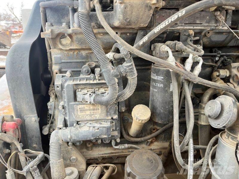 CASE 721D Iekrāvēji uz riteņiem