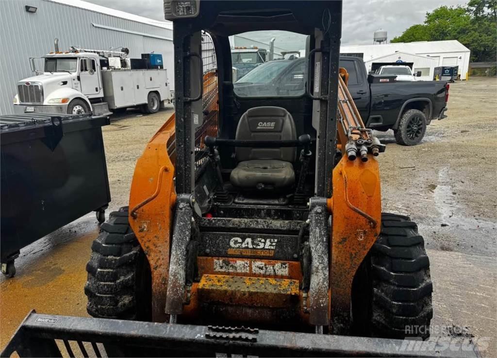 CASE SR270 Lietoti riteņu kompaktiekrāvēji