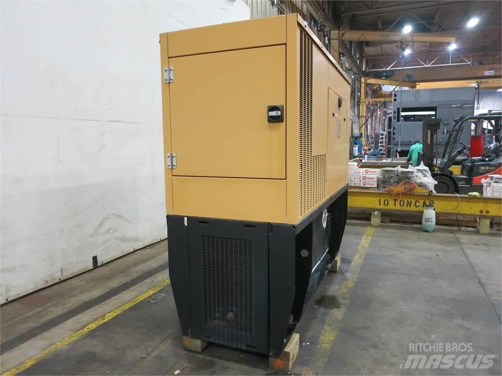 CAT 100 KW Dīzeļģeneratori