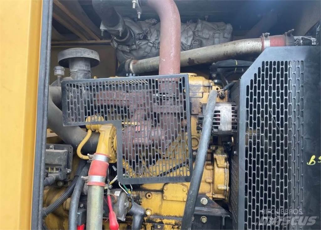 CAT 100 KW Dīzeļģeneratori