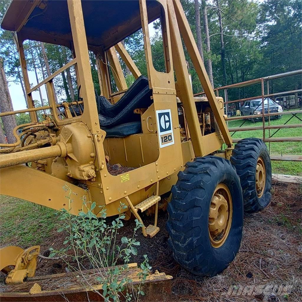 CAT 120 Greideri