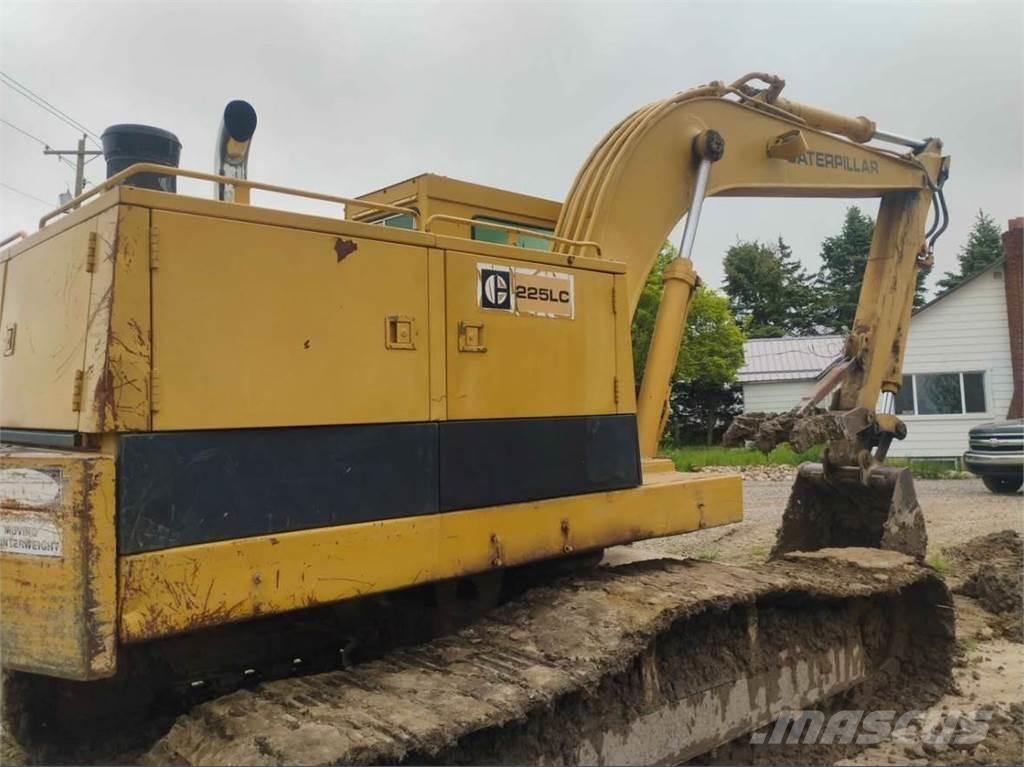 CAT 225 LC Kāpurķēžu ekskavatori