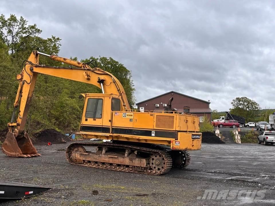 CAT 235B Kāpurķēžu ekskavatori