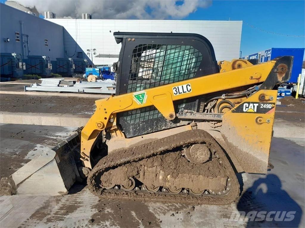 CAT 249D Lietoti riteņu kompaktiekrāvēji