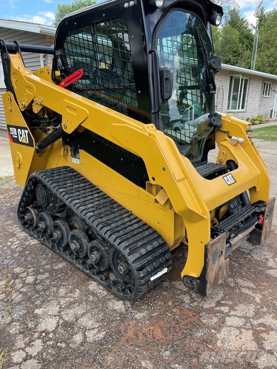 CAT 257D Lietoti riteņu kompaktiekrāvēji