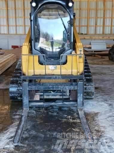 CAT 259D Lietoti riteņu kompaktiekrāvēji