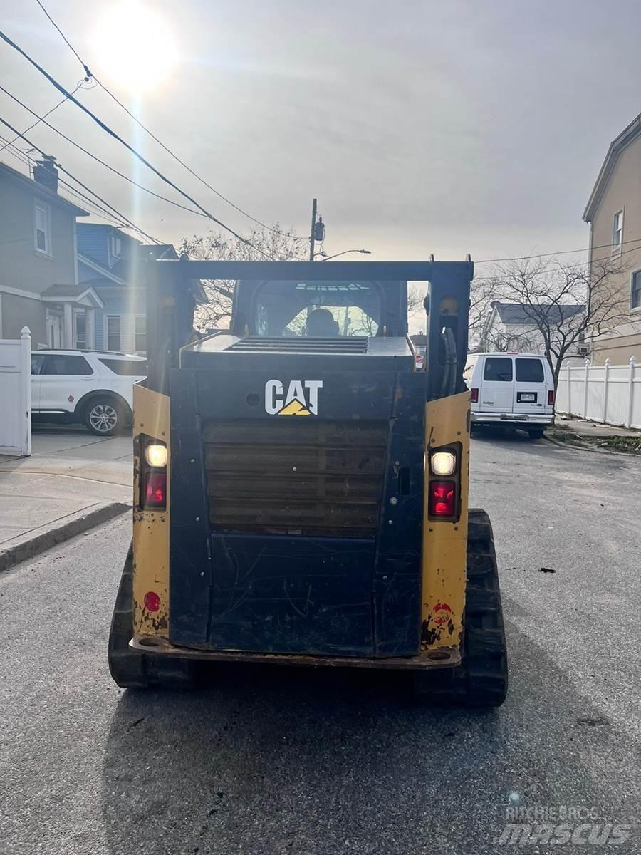 CAT 259D Lietoti riteņu kompaktiekrāvēji