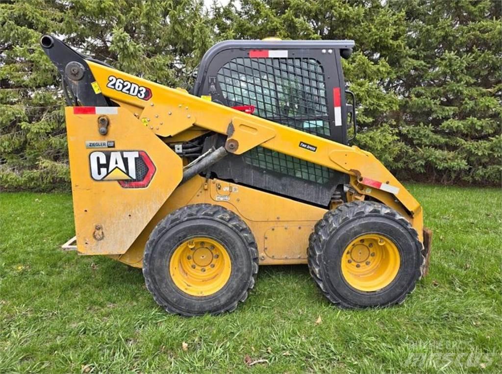 CAT 262D3 Lietoti riteņu kompaktiekrāvēji